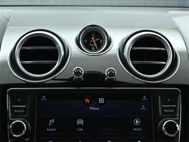 Used 2018 Bentley Bentayga image 36