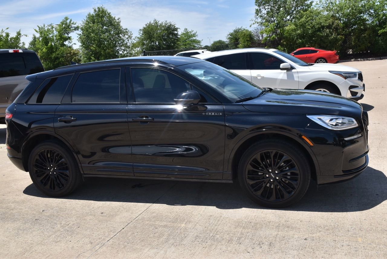 Used 2023 Lincoln Corsair Reserve w/ Equipment Group 201A FWD image 5