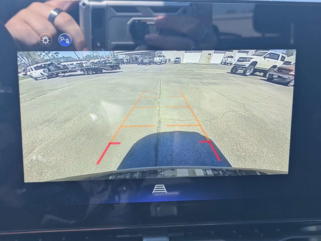 Used 2025 Chevrolet Equinox LT image 21