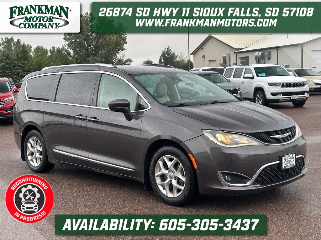 Used 2018 Chrysler Pacifica Touring-L Plus