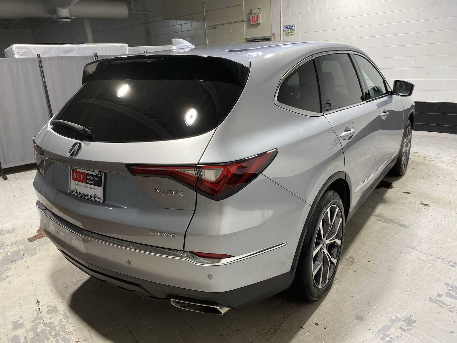 Used 2024 Acura MDX SH-AWD w/ Technology Package image 26