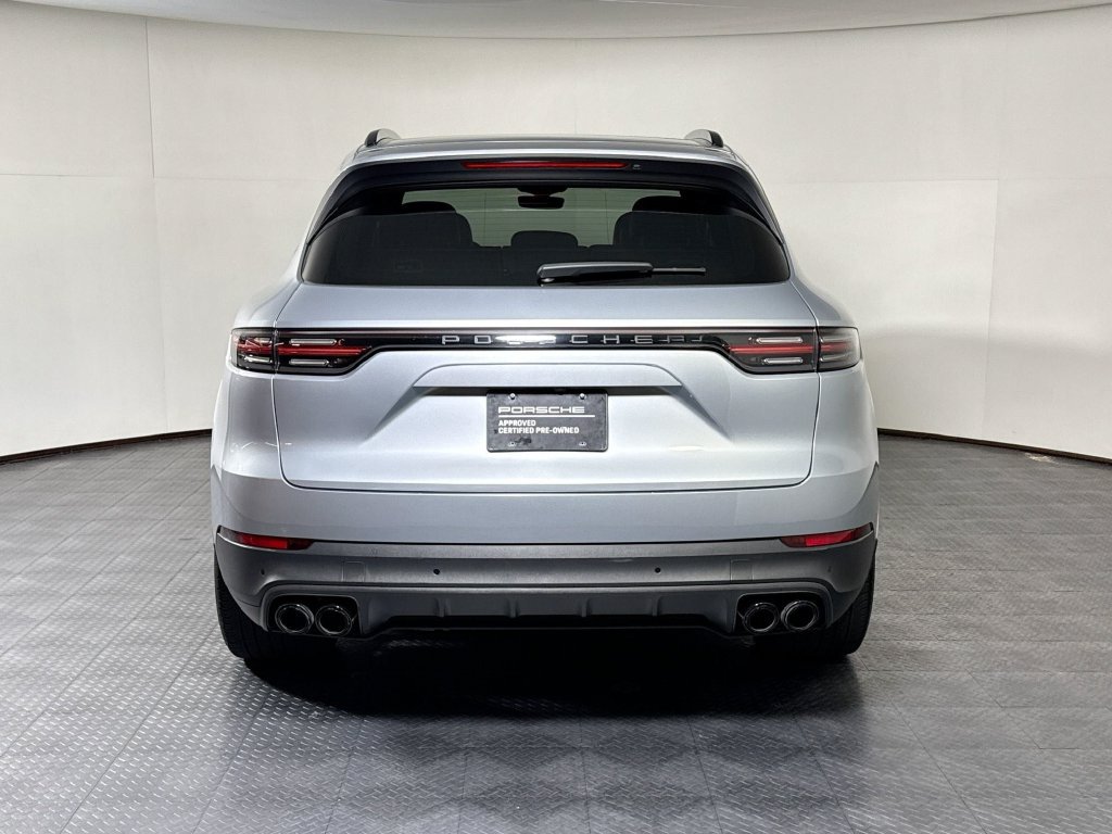 Certified 2023 Porsche Cayenne AWD/4WD image 6