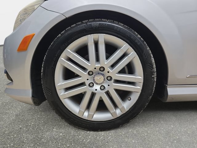 Used 2009 Mercedes-Benz C 300 Sedan image 30