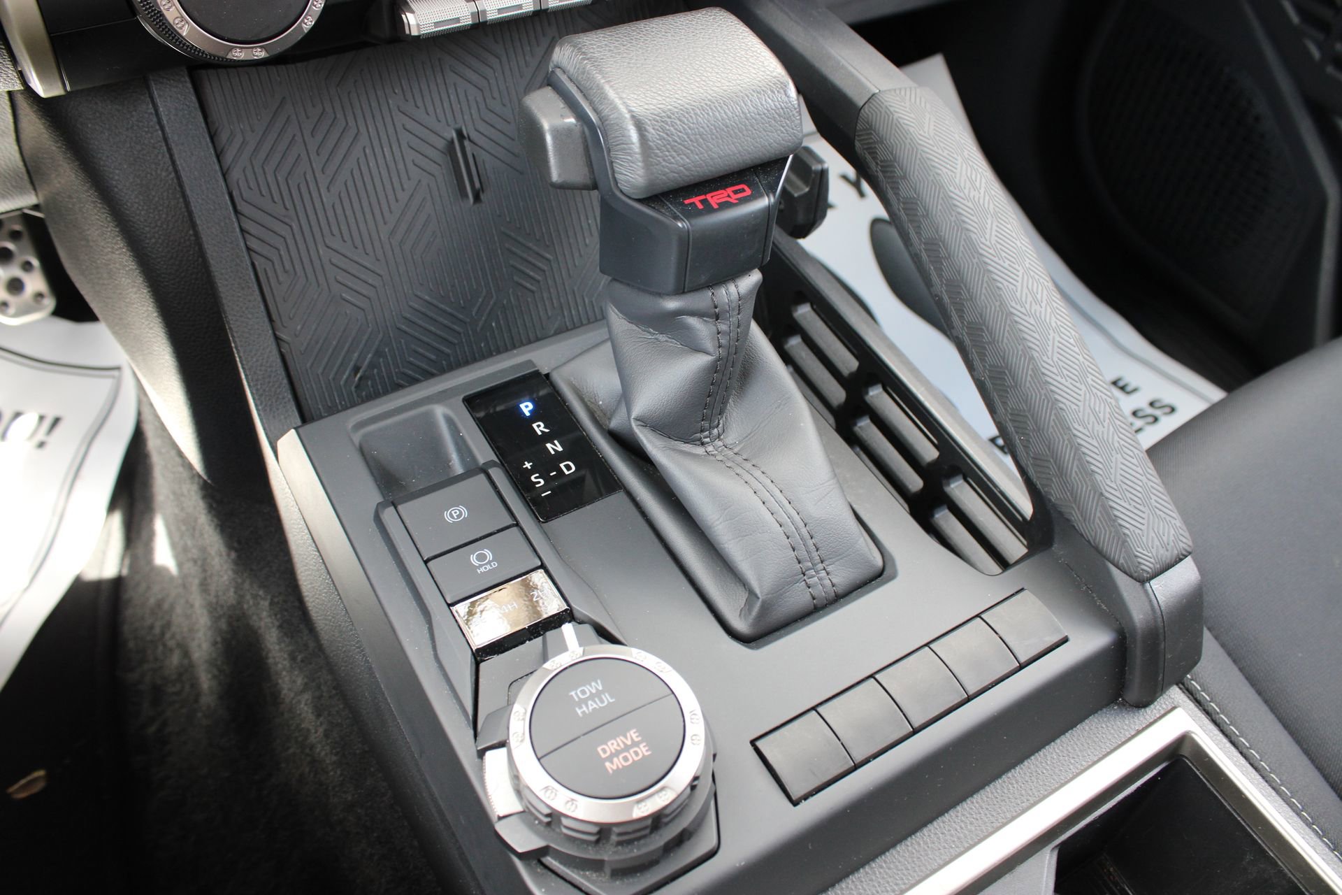 Used 2025 Toyota Tacoma TRD Sport image 37