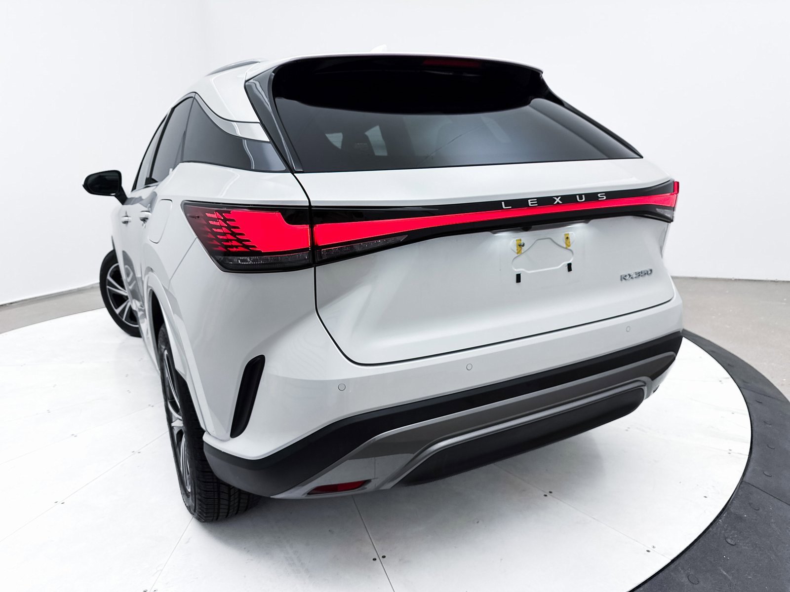 Used 2024 Lexus RX 350 Premium image 7