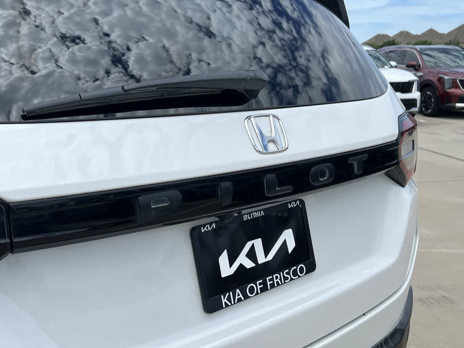 Used 2025 Honda Pilot EX-L image 17
