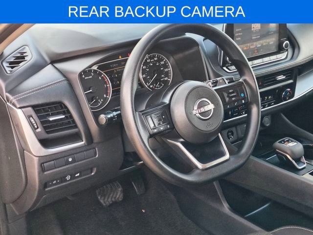 Used 2024 Nissan Rogue SV video 2