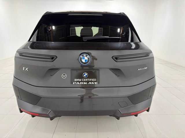Certified 2024 BMW iX xDrive50 w/ Sport Package AWD/4WD image 4
