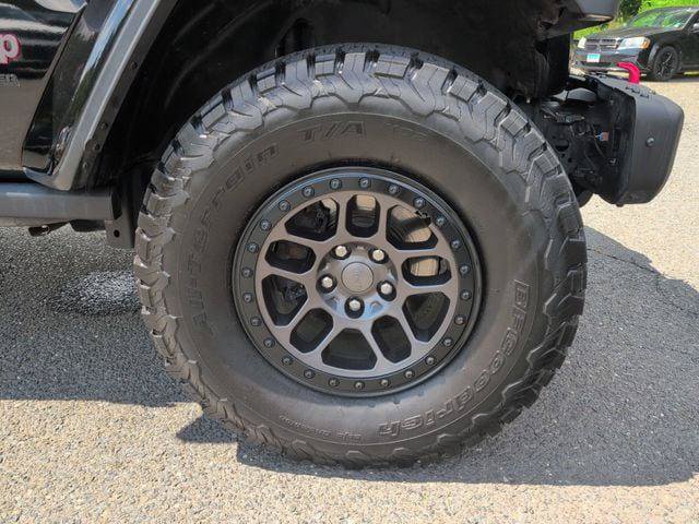 Certified 2022 Jeep Wrangler Unlimited Rubicon w/ Xtreme Recon 35" Tire Package AWD/4WD image 24