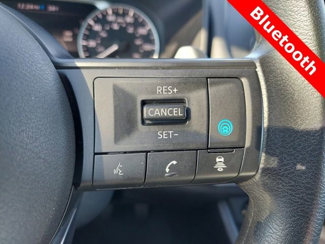 Used 2024 Nissan Rogue SV image 25