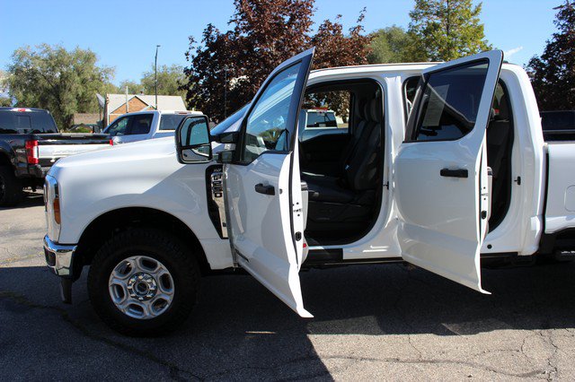 Used 2025 Ford F250 XLT w/ FX4 Off-Road Package AWD/4WD image 10
