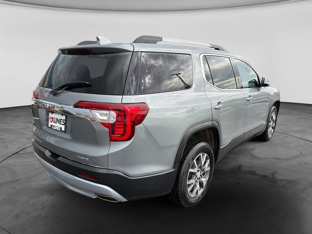 Used 2023 GMC Acadia SLT AWD/4WD image 10