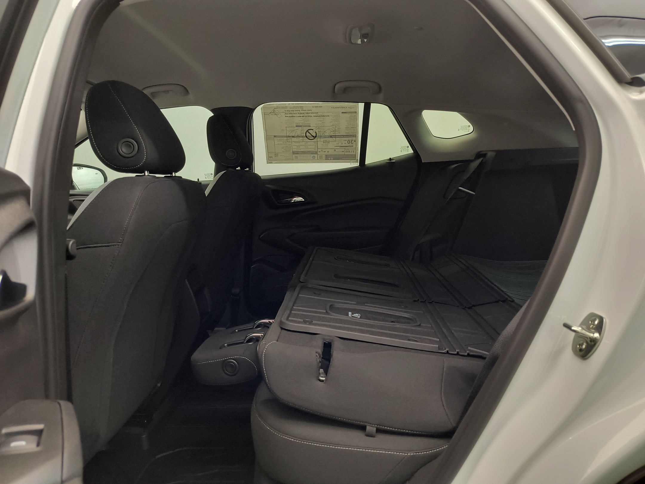 New 2026 Chevrolet Trax LS w/ LS Convenience Package FWD image 20