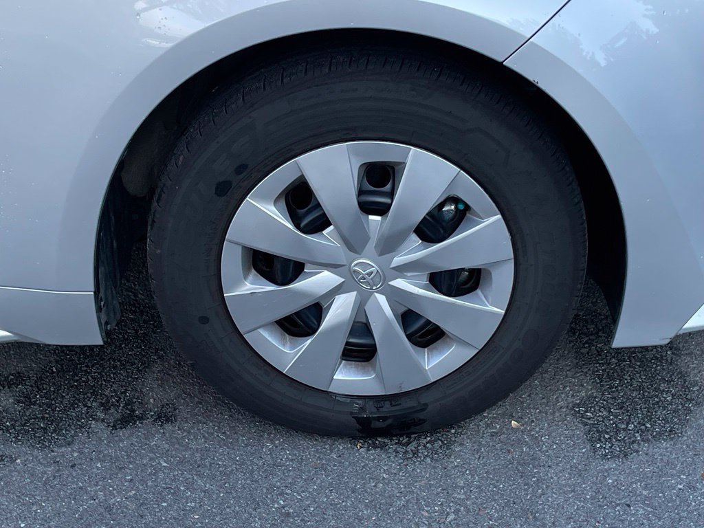 Used 2021 Toyota Corolla L FWD image 32