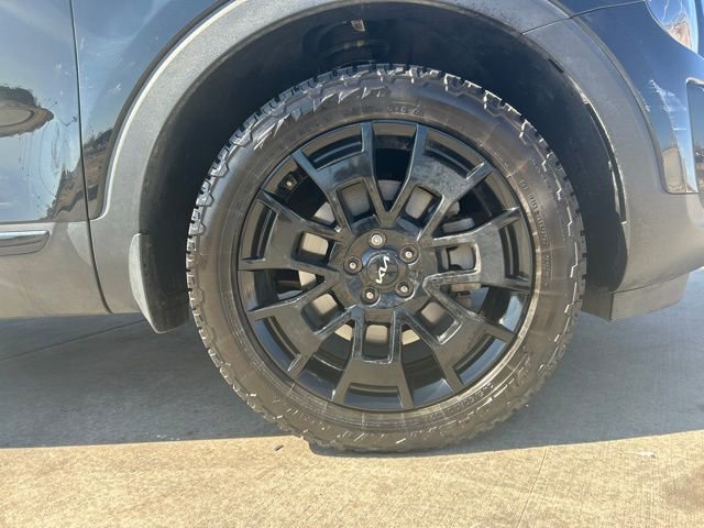 Used 2022 Kia Telluride EX w/ EX Premium Package image 32