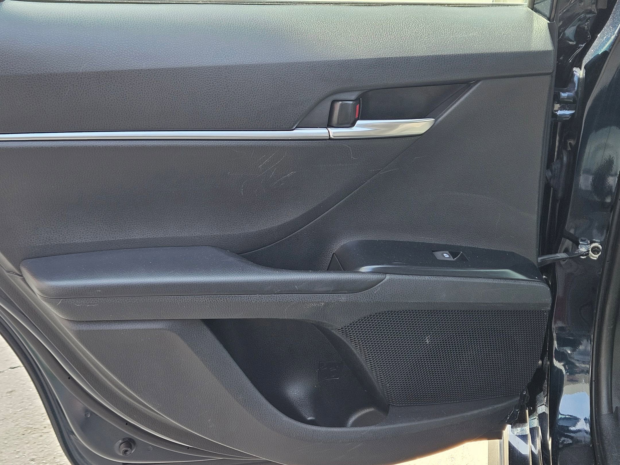 Used 2020 Toyota Camry SE w/ Convenience Package image 22