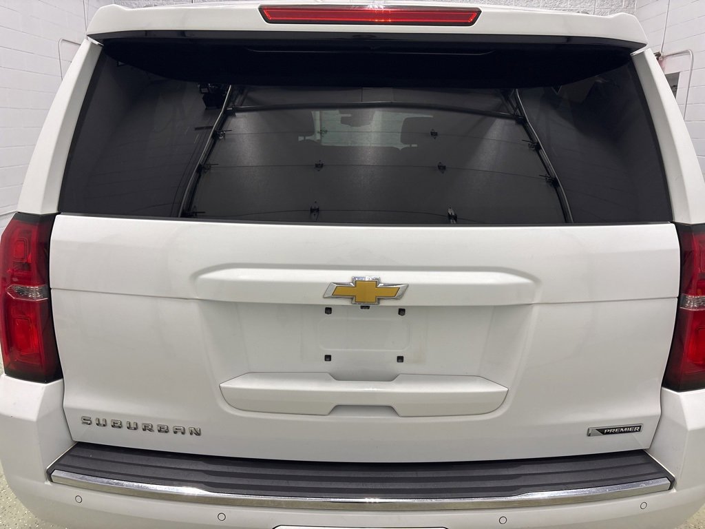 Used 2017 Chevrolet Suburban Premier image 4