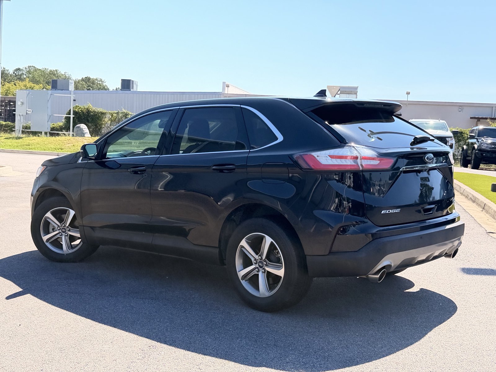Used 2019 Ford Edge SEL w/ Equipment Group 201A FWD image 10
