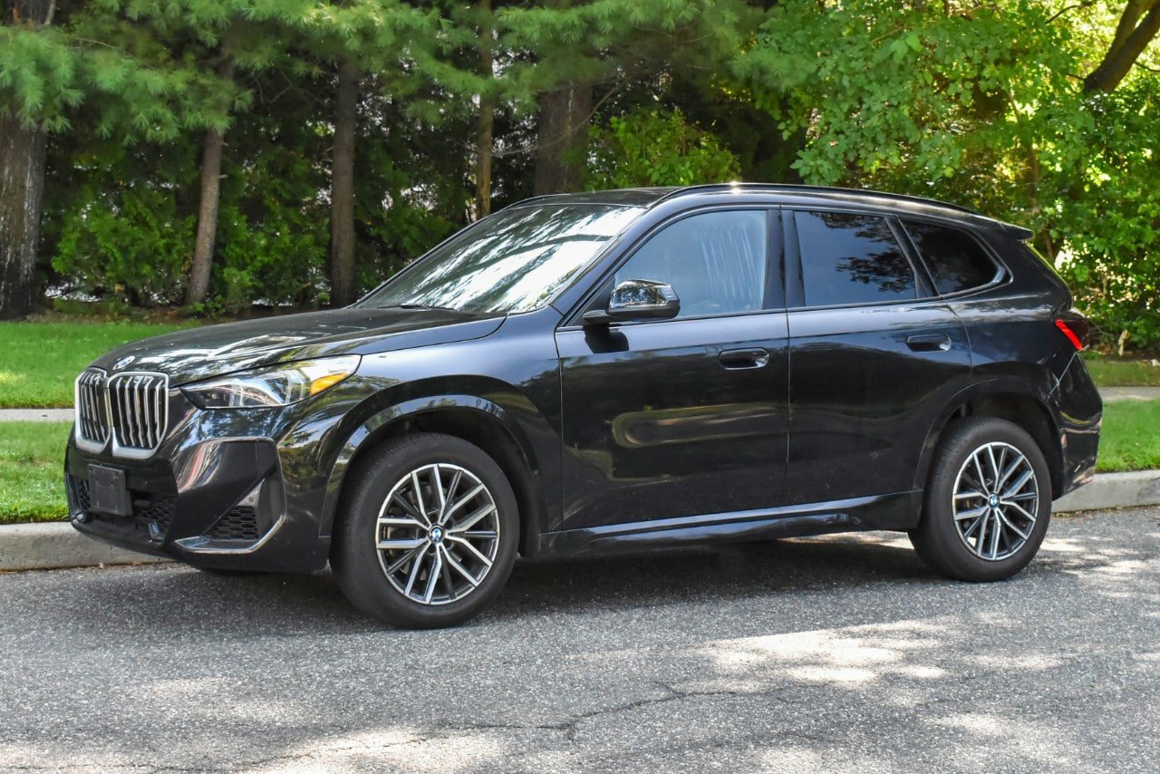 Used 2026 BMW X1 xDrive28i w/ M Sport Package AWD/4WD image 2