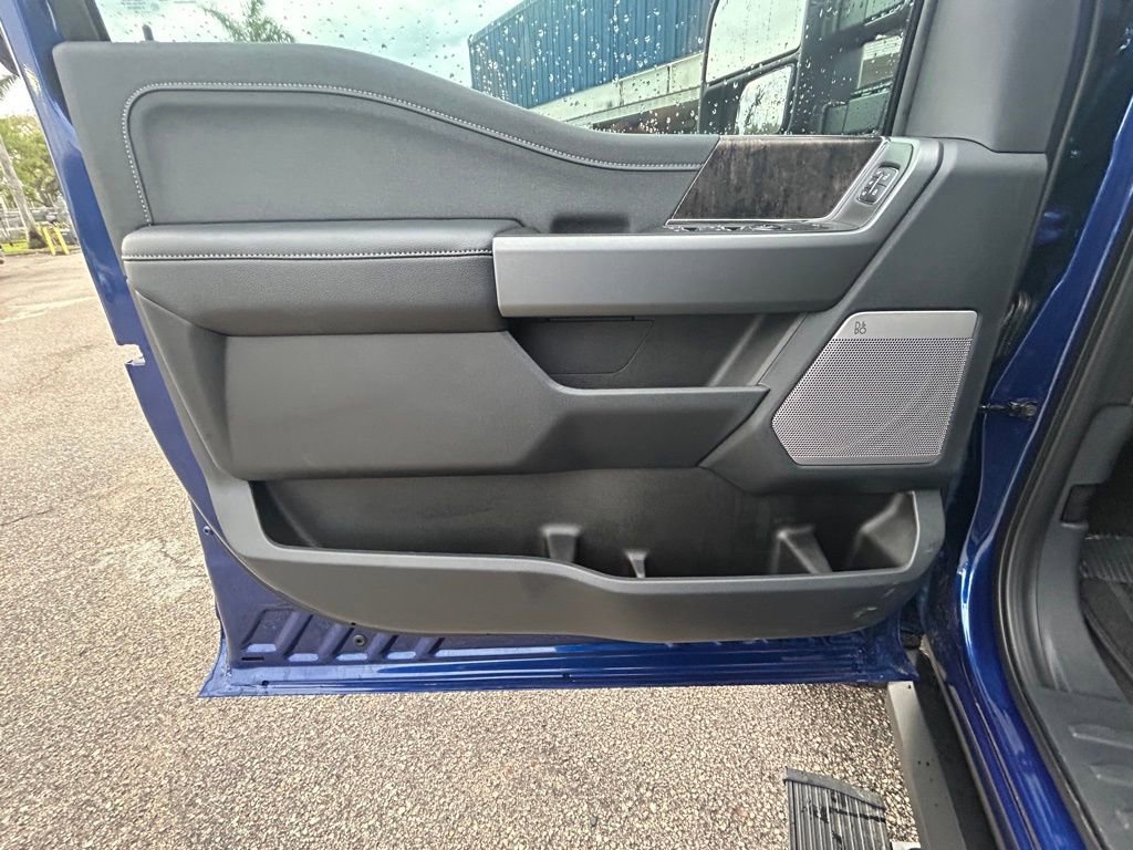 New 2026 Ford F250 Lariat w/ Black Appearance Package image 42