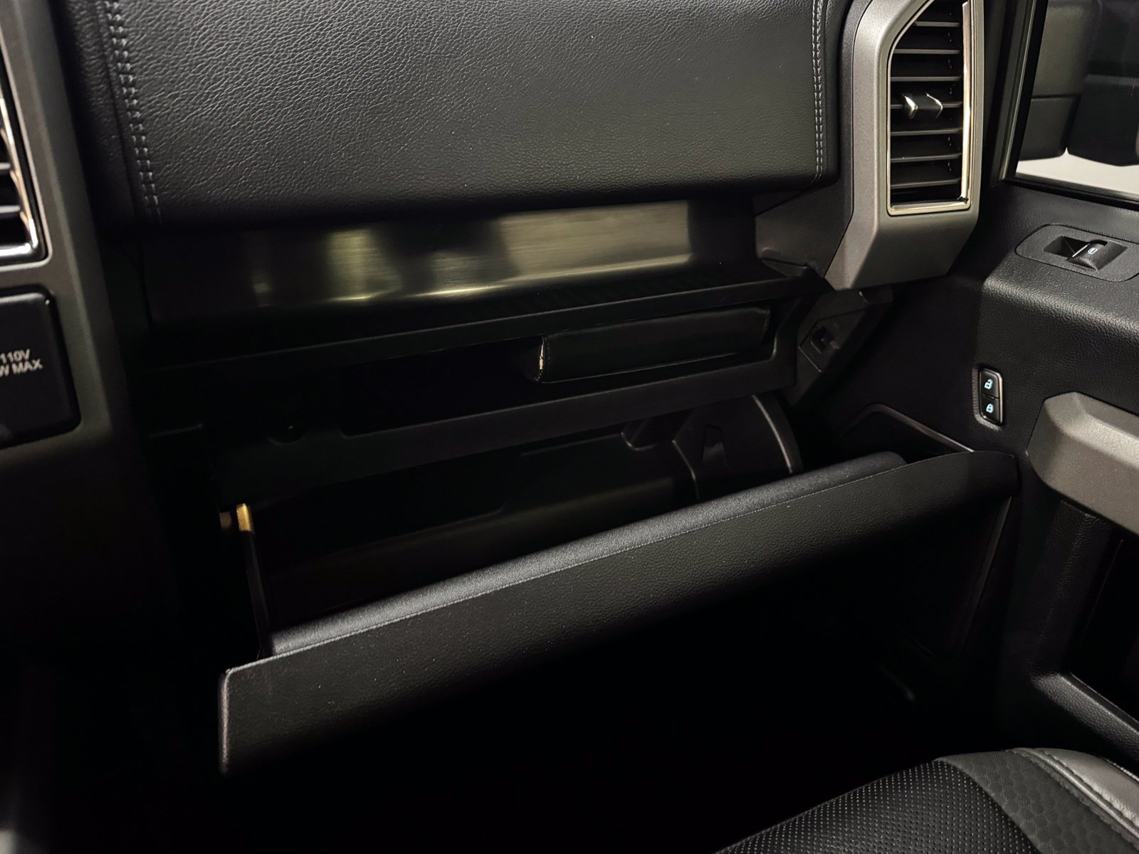 Used 2019 Ford F150 Raptor AWD/4WD image 30