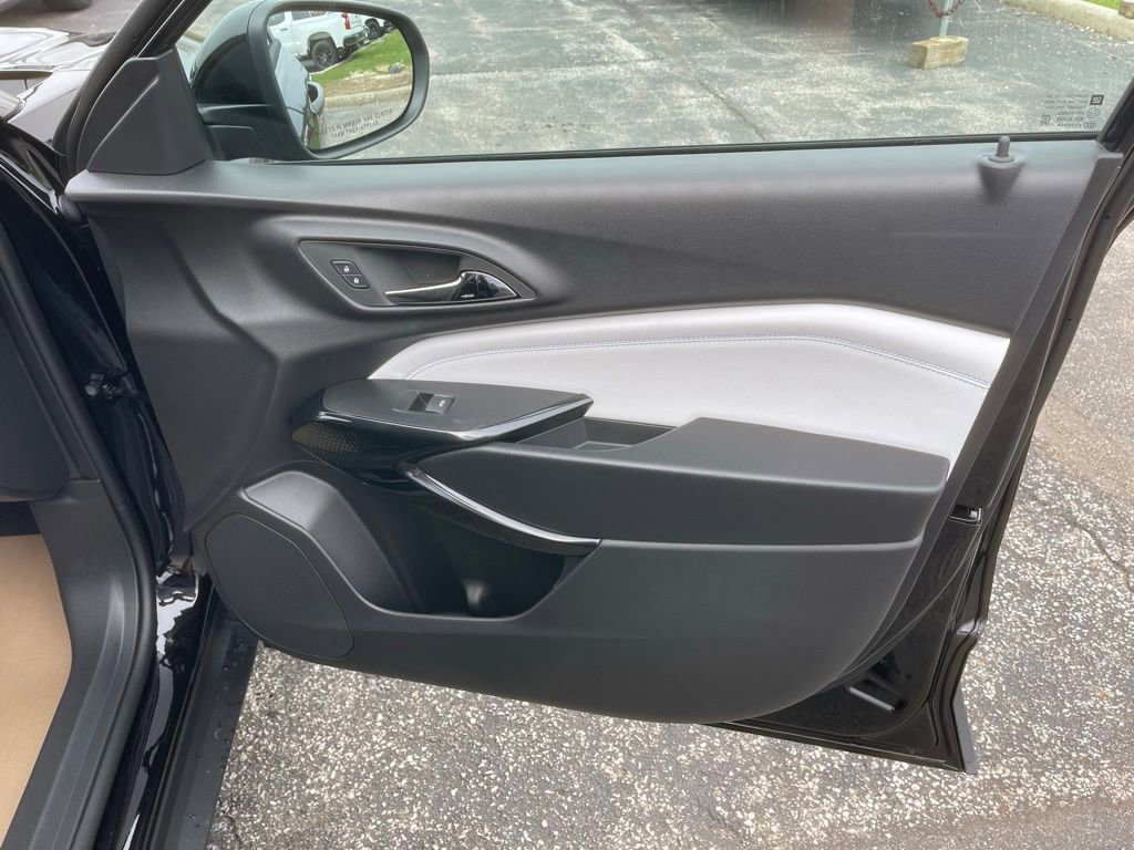 New 2026 Chevrolet Trax LT image 55