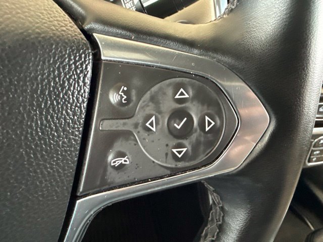 Used 2023 Chevrolet Traverse LT FWD image 17