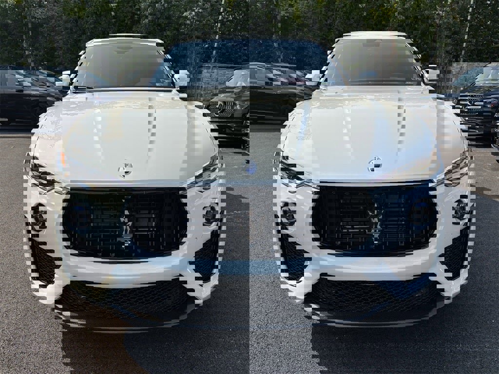 Used 2023 Maserati Levante Trofeo image 47