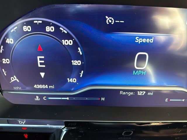 Used 2023 Chevrolet Silverado 1500 LT image 25