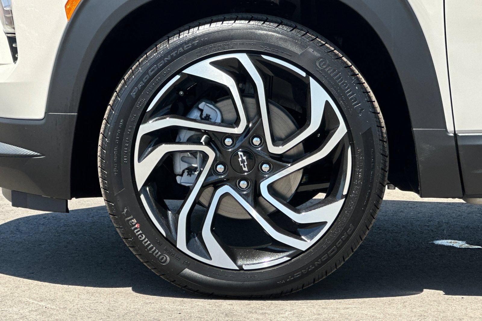 New 2026 Chevrolet TrailBlazer RS w/ Driver Confidence Package FWD image 25