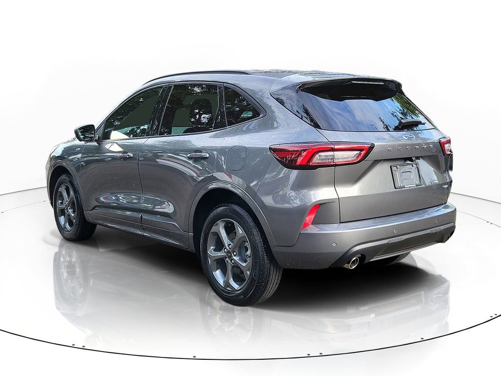 Certified 2023 Ford Escape ST-Line Select w/ Tech Pack #2 AWD/4WD image 4