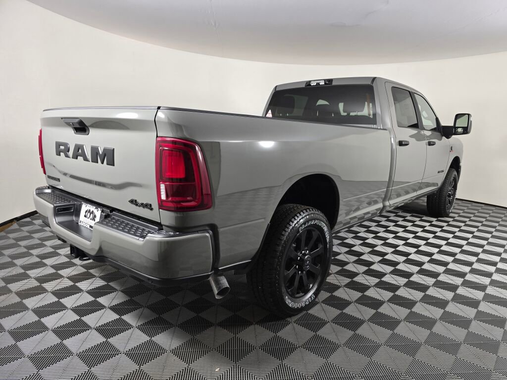 New 2025 RAM 3500 Big Horn image 4