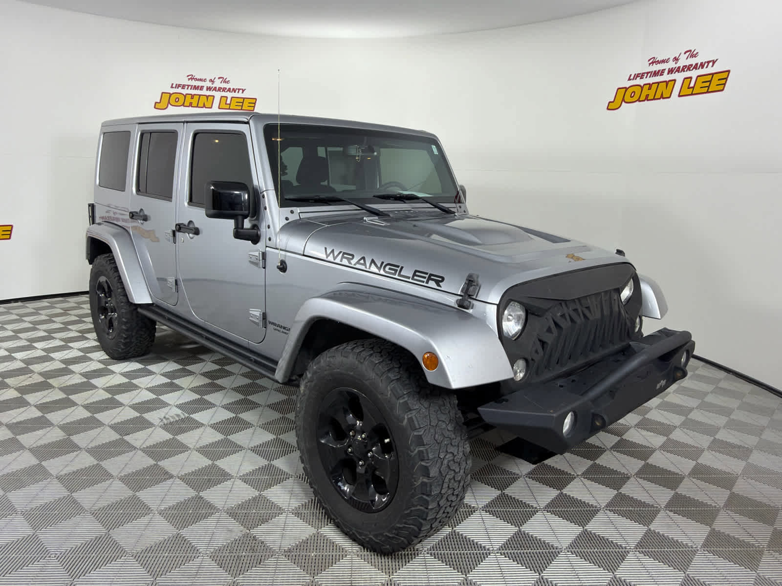 Used 2015 Jeep Wrangler Unlimited Sahara image 8