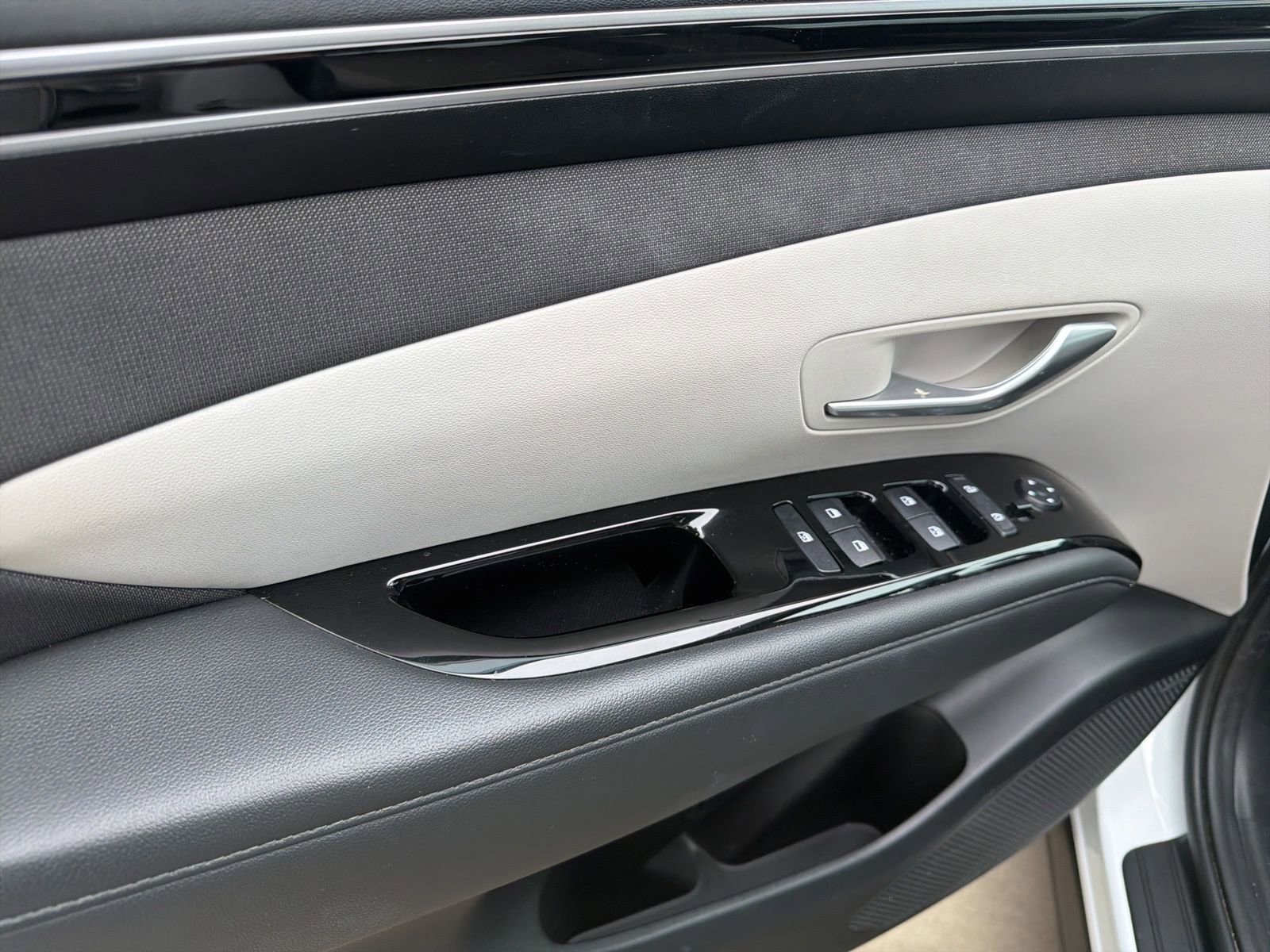 Used 2022 Hyundai Tucson Limited FWD image 19