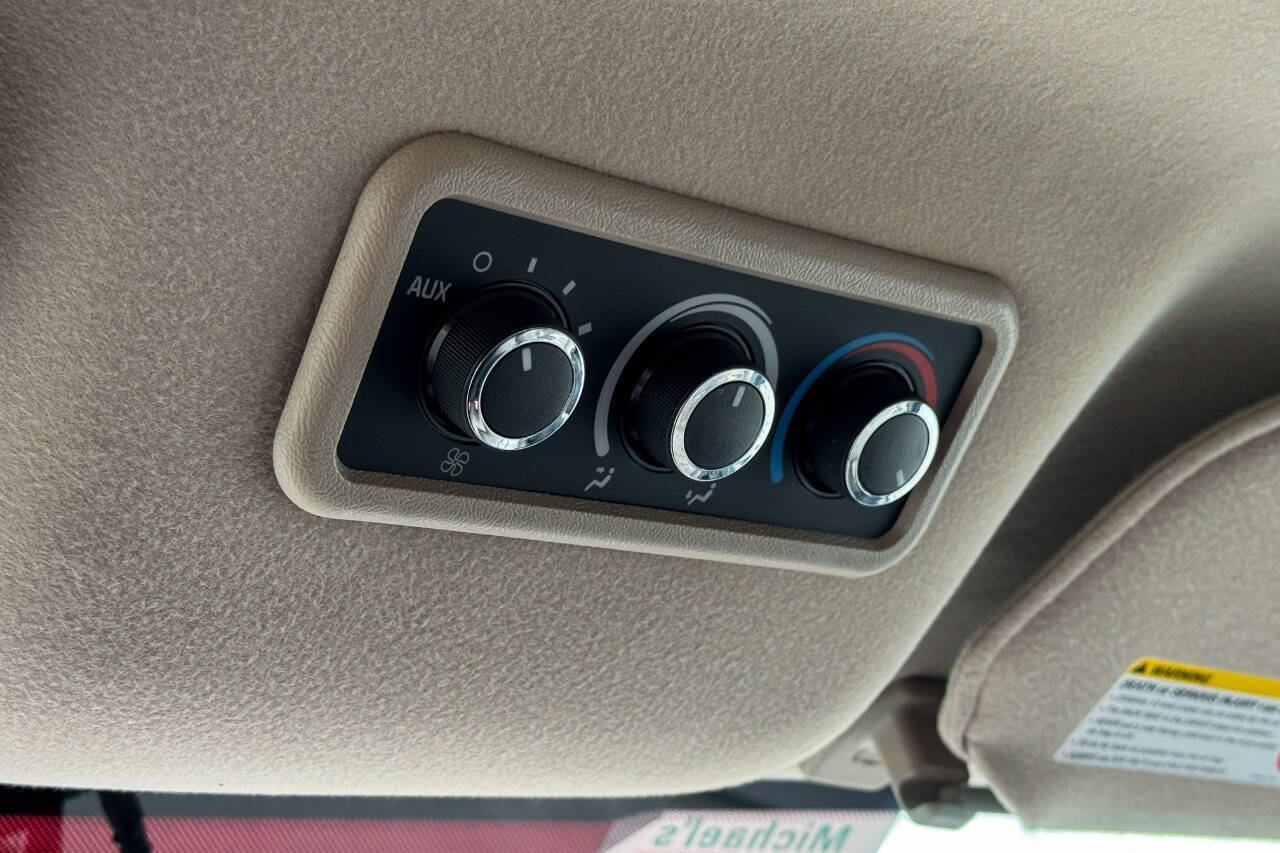 Used 2014 Chevrolet Express 2500 LS RWD image 24