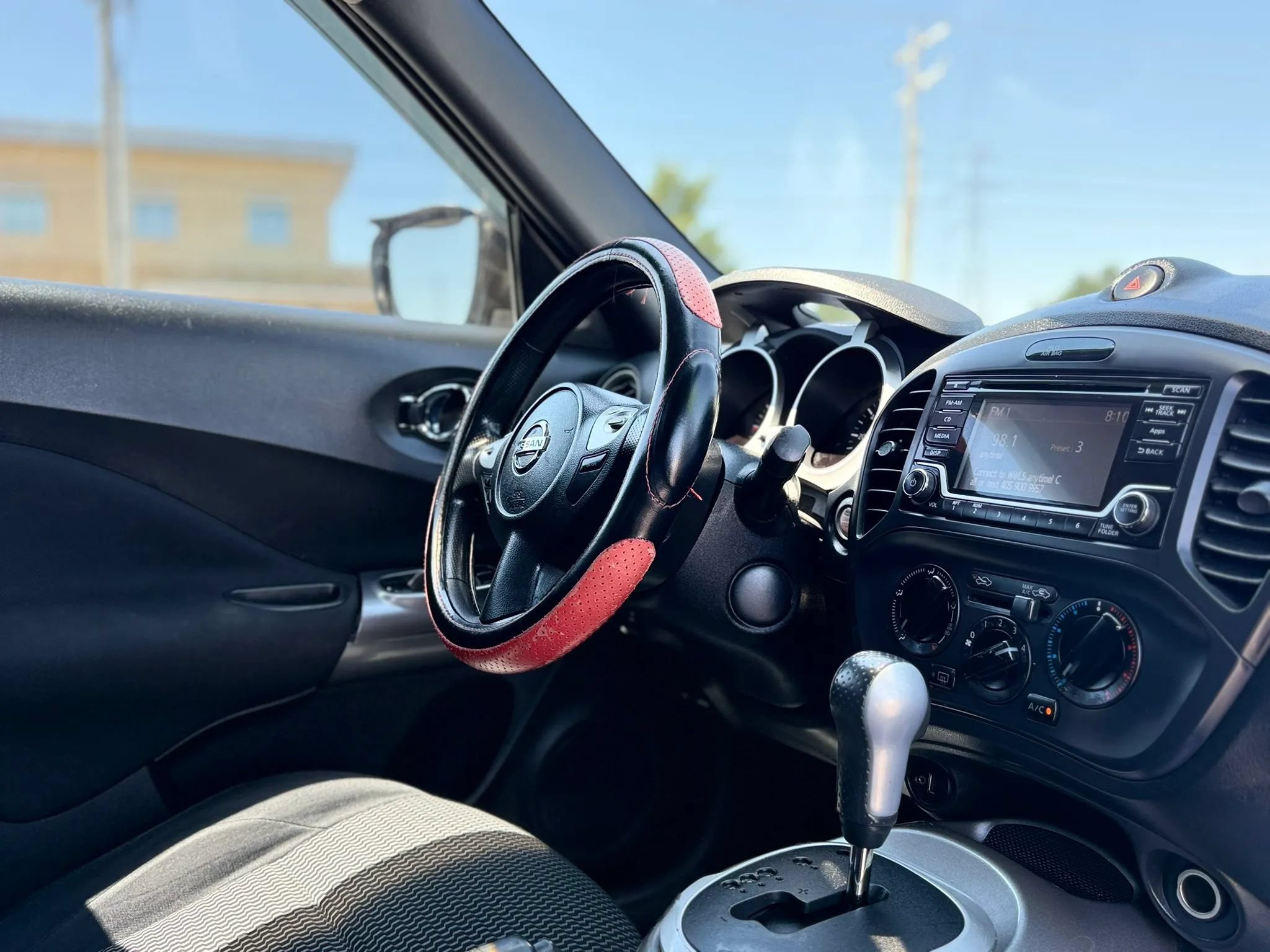 Used 2016 Nissan Juke S AWD/4WD image 28