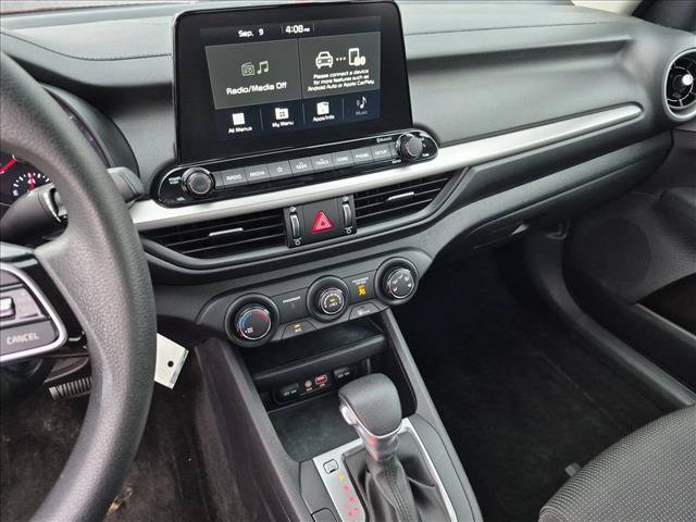 Used 2021 Kia Forte LXS FWD image 14