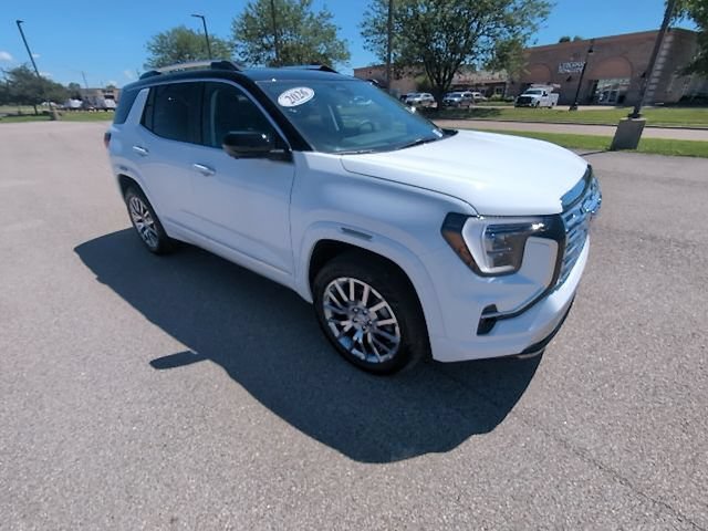 Used 2026 GMC Terrain Denali AWD/4WD image 2
