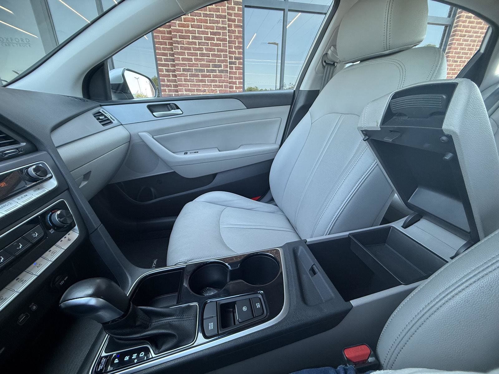 Used 2018 Hyundai Sonata SEL w/ Tech Package 02 FWD image 6