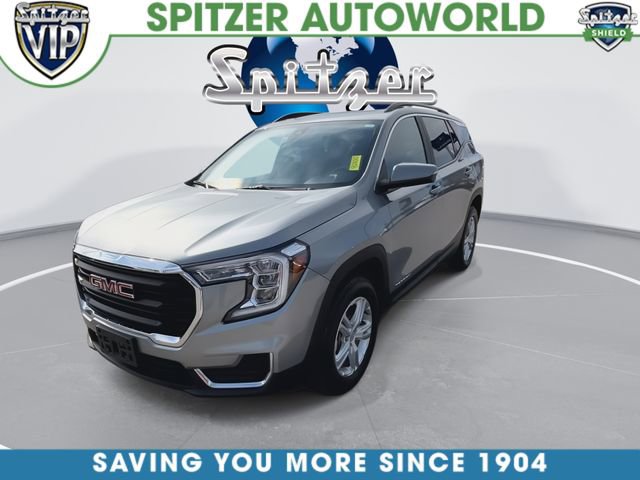 Used 2023 GMC Terrain SLE w/ Driver Convenience Package image 4