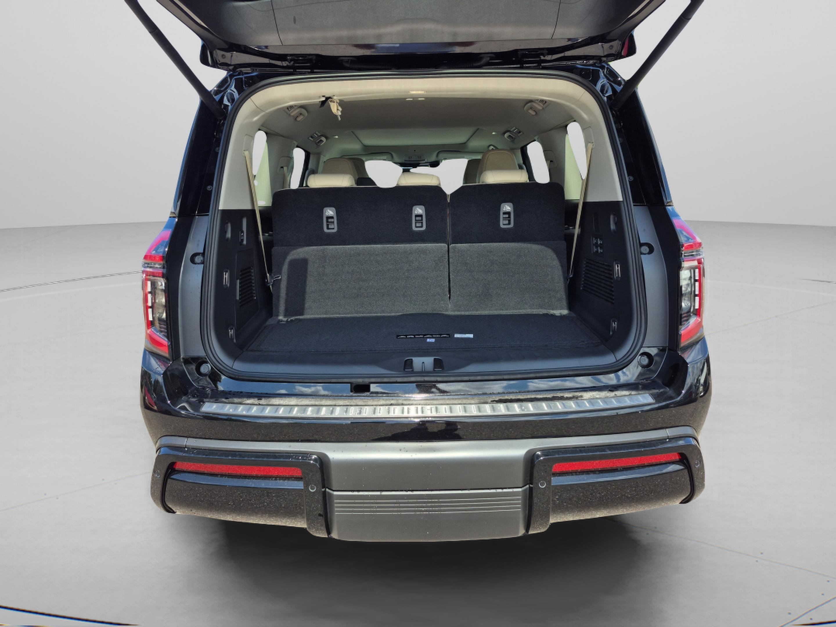 New 2026 Nissan Armada Platinum RWD image 10
