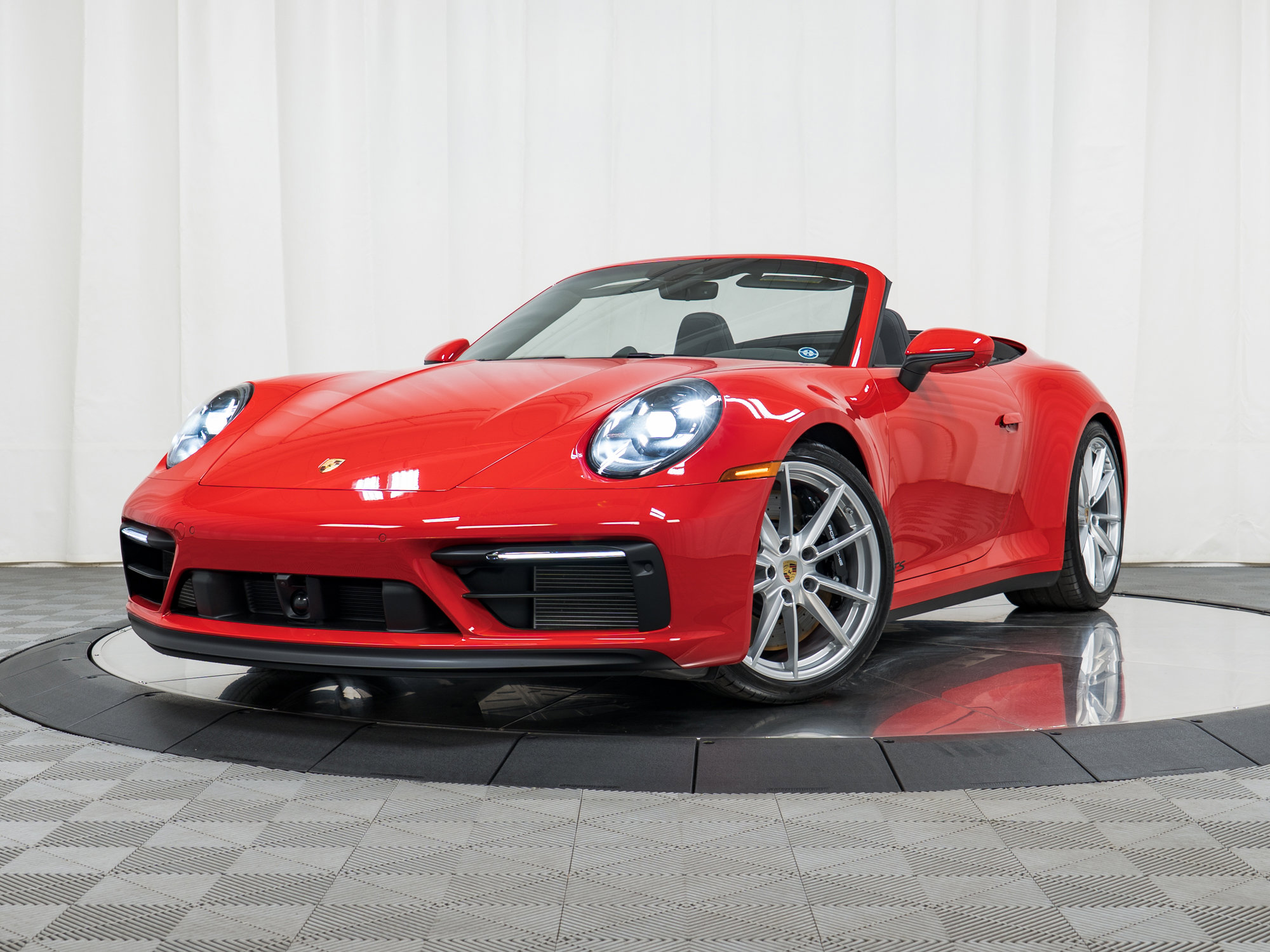 Certified 2024 Porsche 911 Carrera GTS image 34