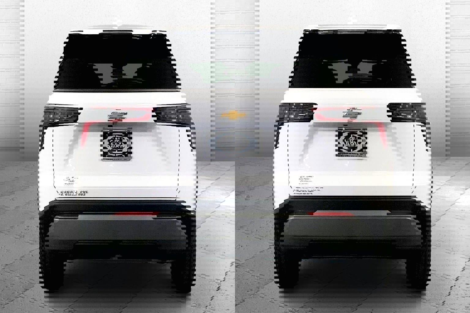 Used 2025 Chevrolet Equinox LT image 3