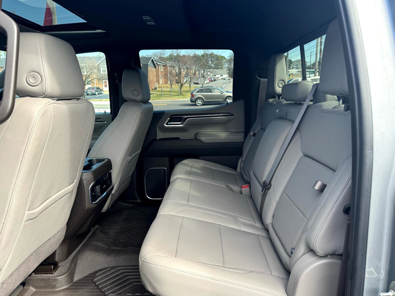 Used 2024 Chevrolet Silverado 1500 LTZ w/ LTZ Premium Package image 20