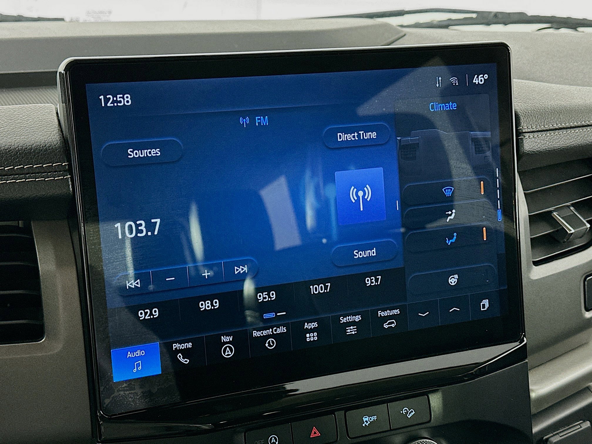 Used 2024 Ford Expedition XLT image 21