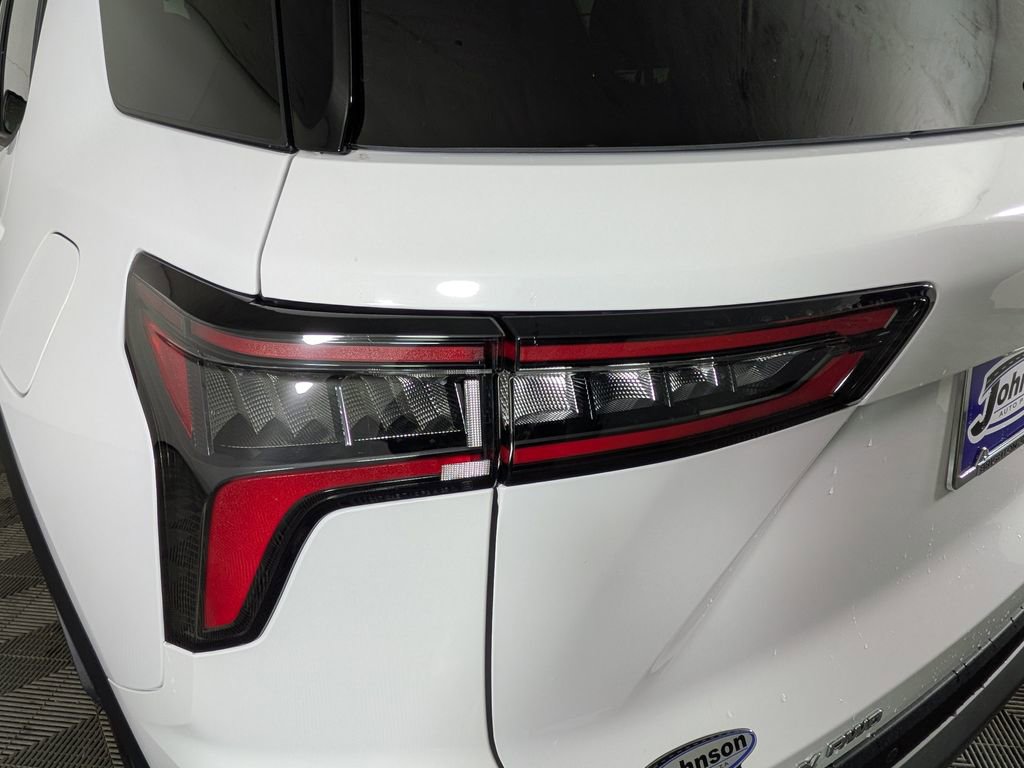 New 2026 Chevrolet Equinox LT image 11