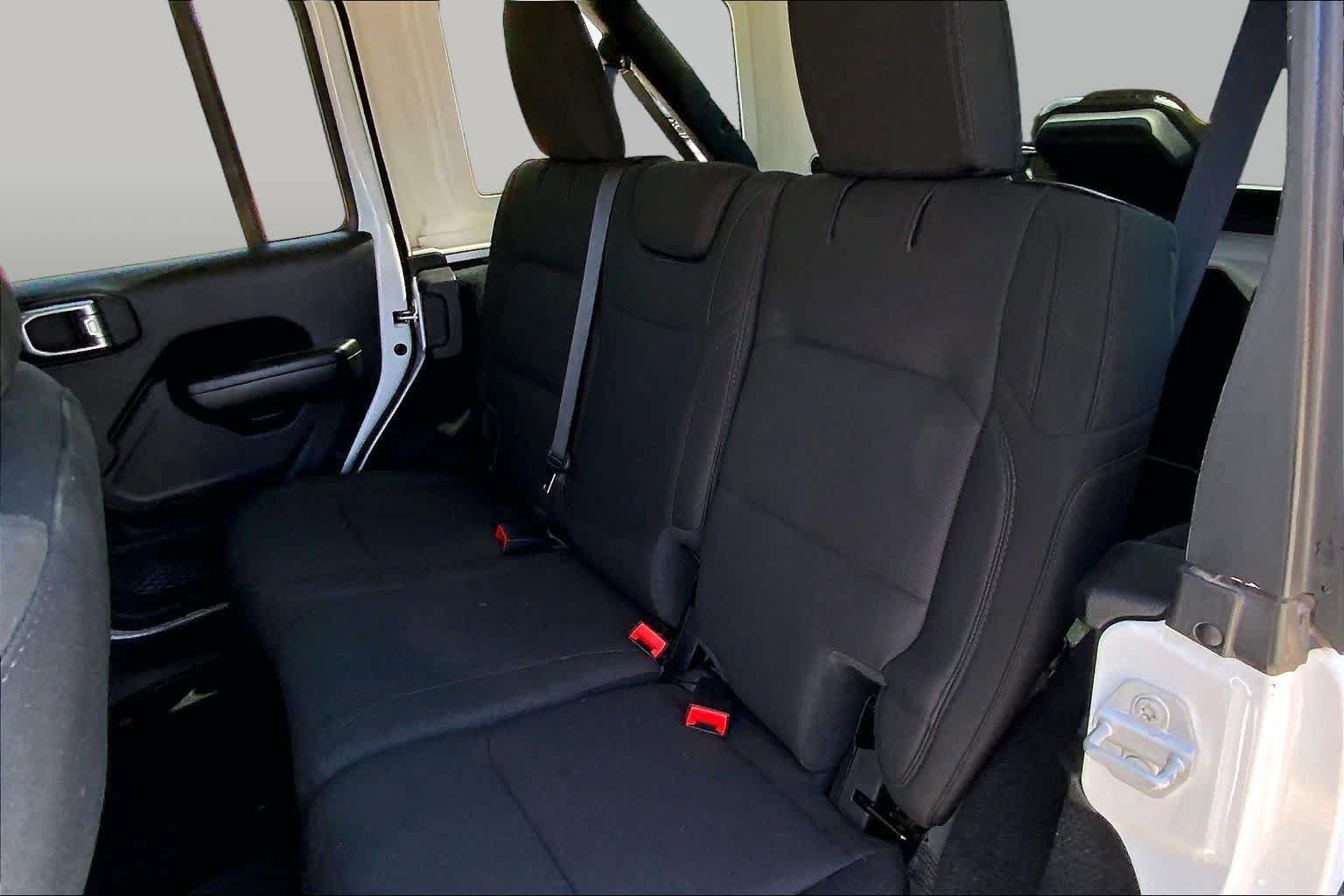 Used 2021 Jeep Wrangler Unlimited Sport AWD/4WD image 19