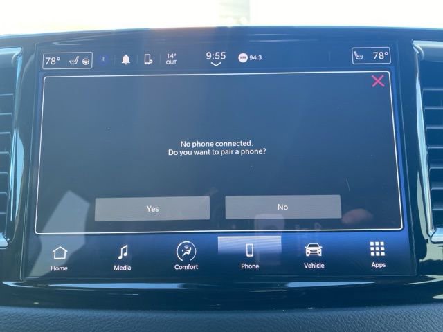 Certified 2023 Chrysler Pacifica Touring-L image 45