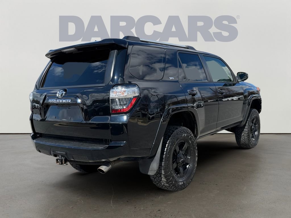 Used 2023 Toyota 4Runner SR5 image 5