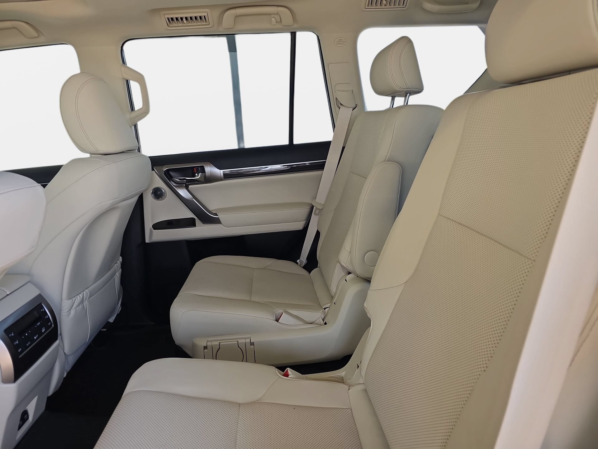 Used 2023 Lexus GX 460 Premium AWD/4WD image 13